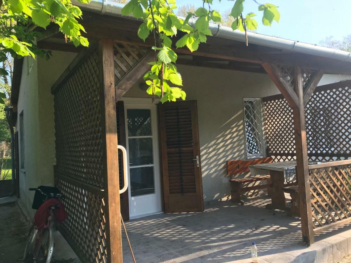Balatonszemes Small House Ngoại thất bức ảnh